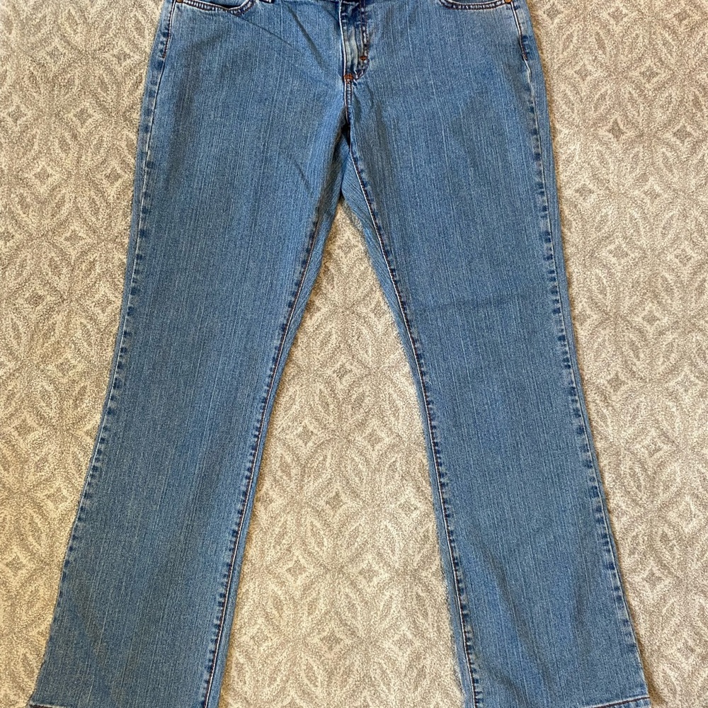 Wrangler Women's Boot Cut Jeans in Blue